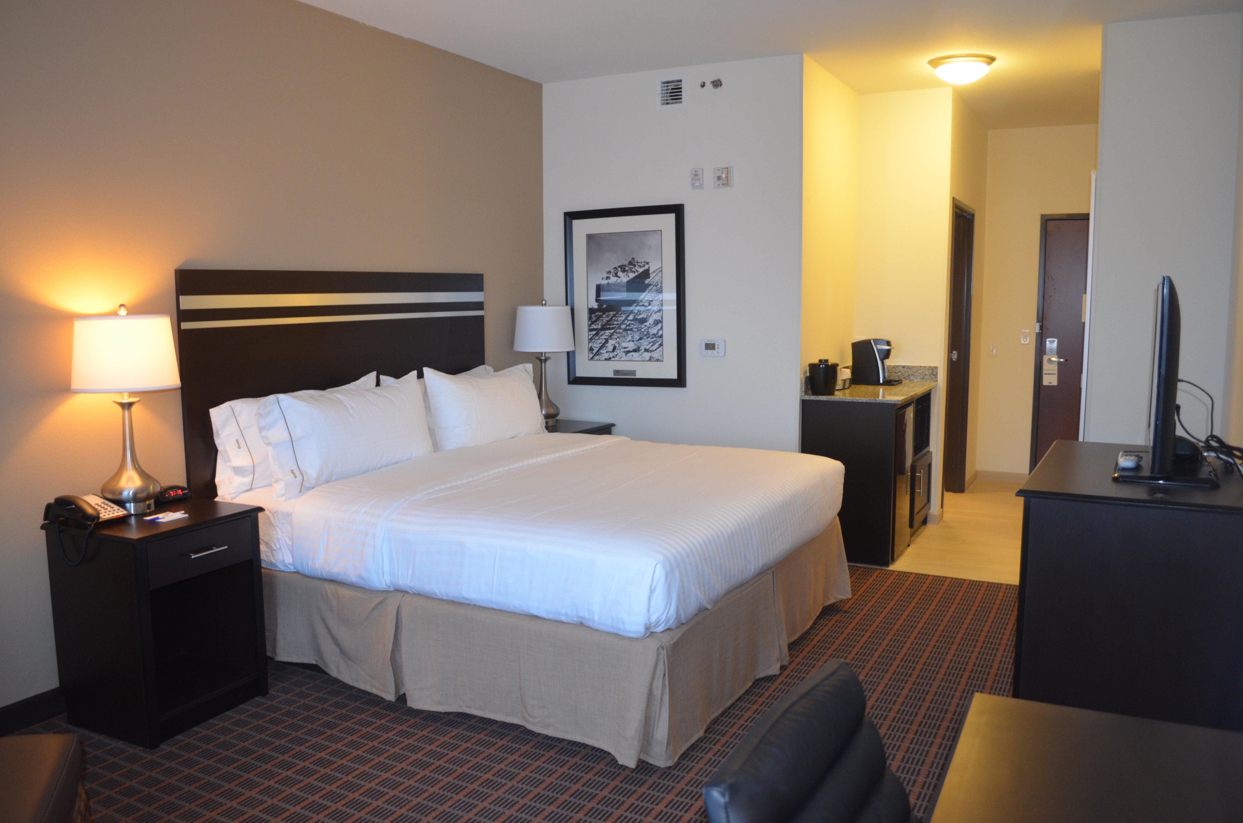 Holiday Inn Express & Suites Golden By Ihg Exterior foto