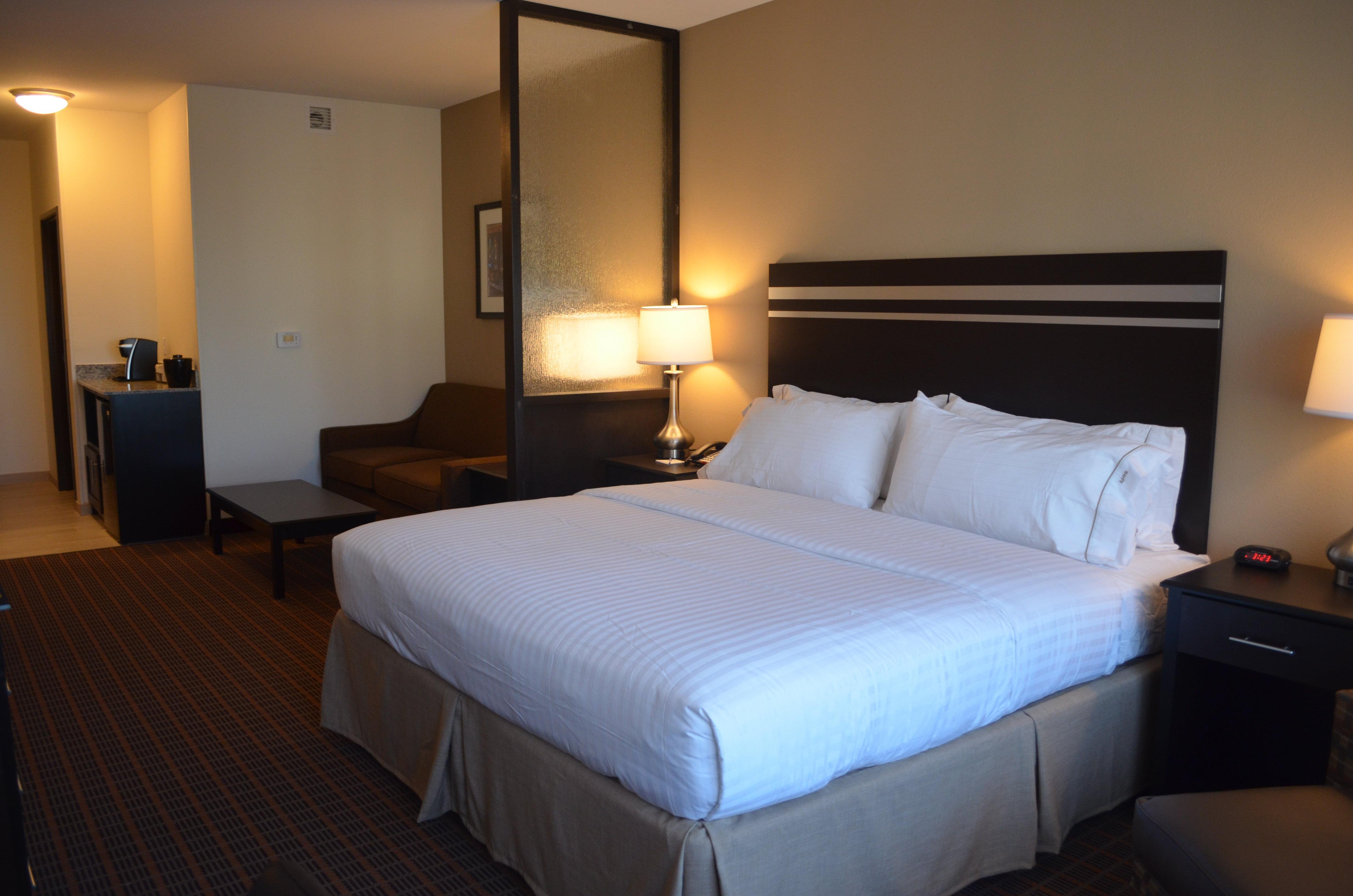 Holiday Inn Express & Suites Golden By Ihg Exterior foto